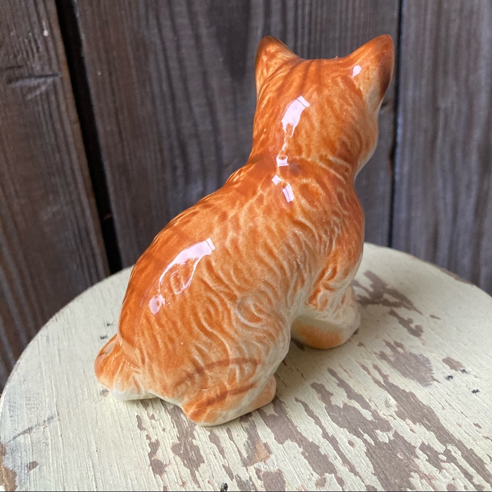 Ceramic Cat Statue - Picture 5 of 7